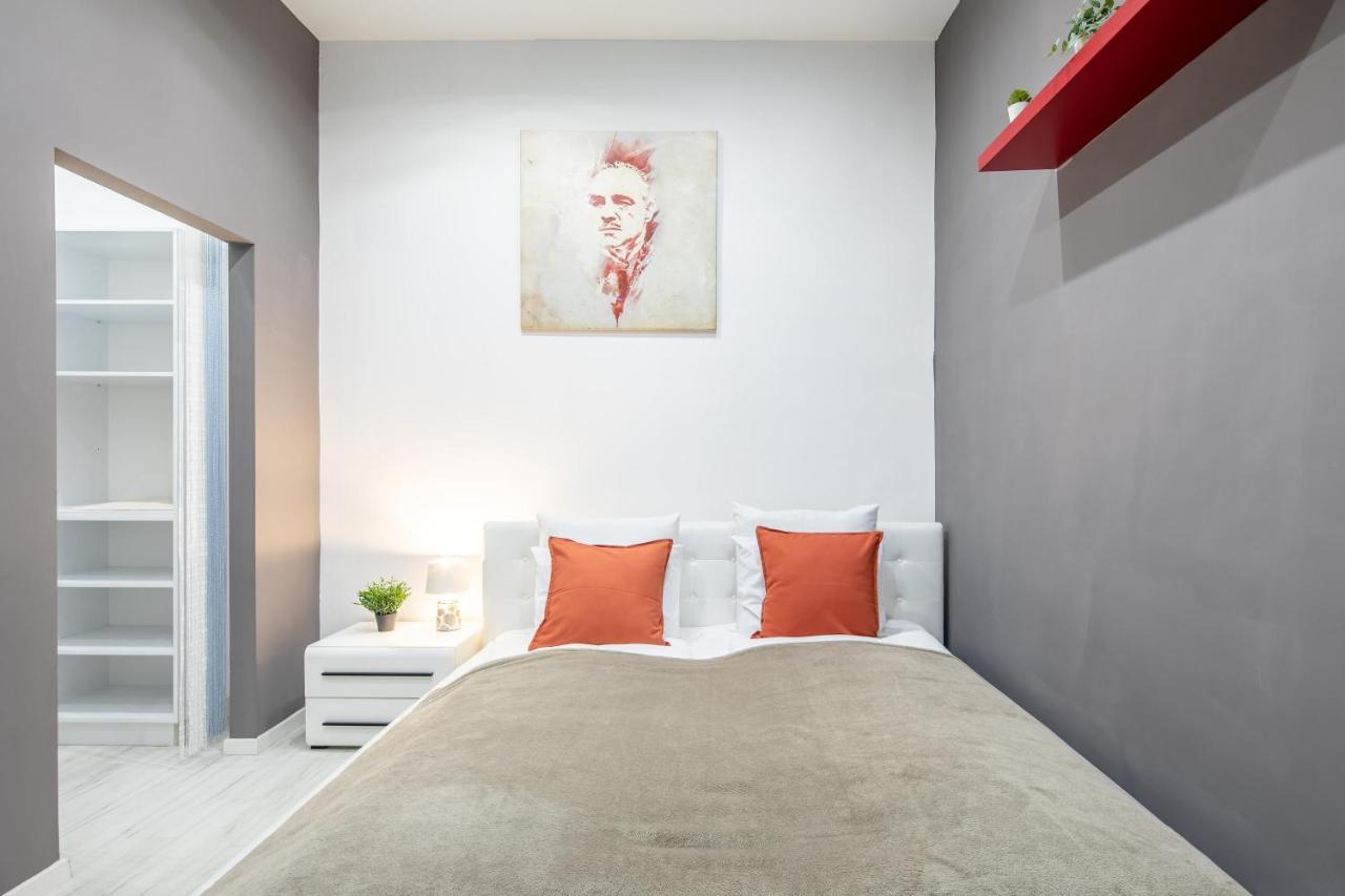 Cozy & Central With 2-bedroom * Budapest
