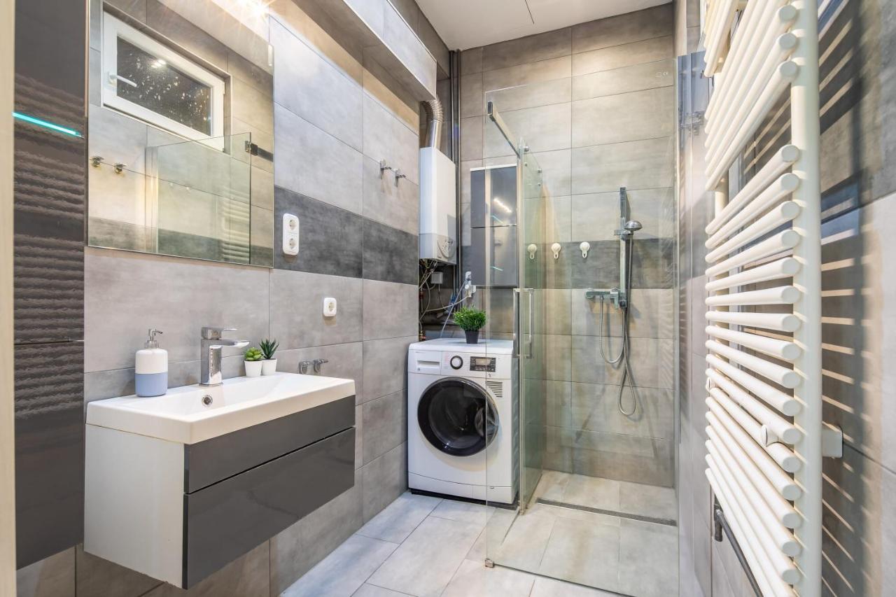 Cozy & Central With 2-bedroom Budapest